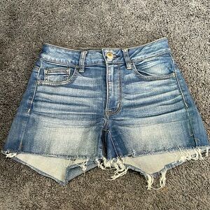 Lightly worn size 2 American Eagle Outfitters jean shorts